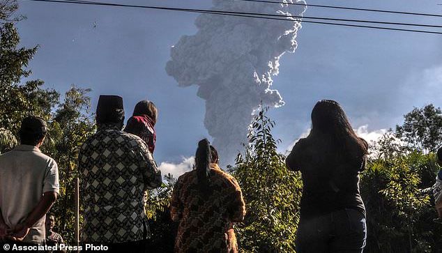 Gunung Merapi Meletus Lagi, Muntahkan Abu Panas Enam Ribu Meter